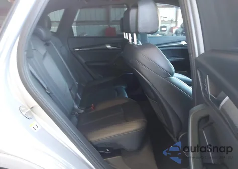 2018 Audi Sq5 3.0T Premium Plus z USA, uszkodzony, nr VIN WA1C4AFY0J2042561